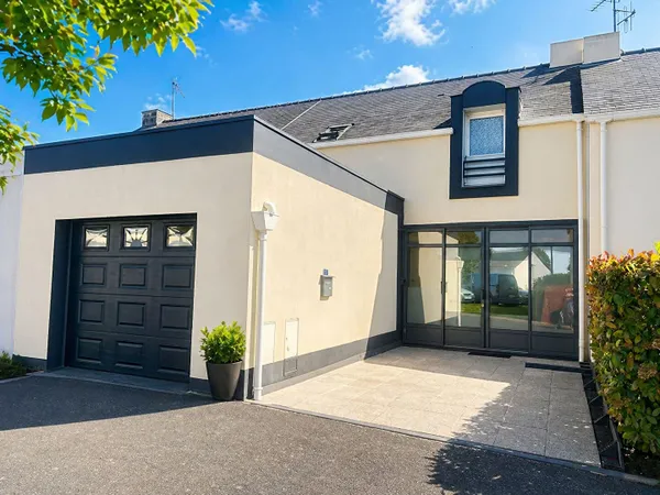 Maison Nantes de 83.98 m² avec 3 chambres et un garage