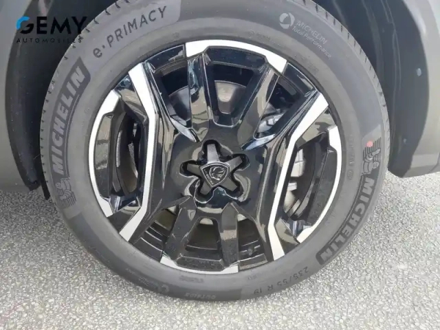 Peugeot 5008 plug-in hybrid 225 ch e-dcs7 — photo 11