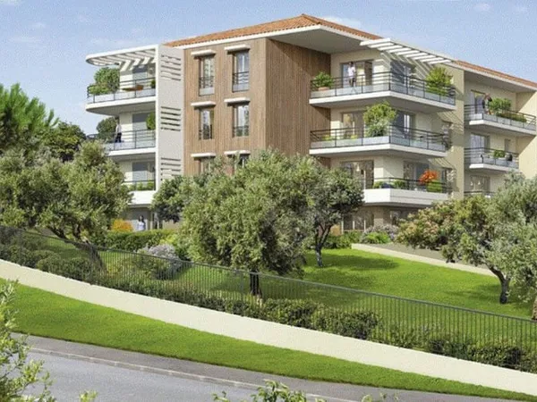 DERNIER GARAGE de 21 m2 sur Villeneuve-Loubet proche hippodrome