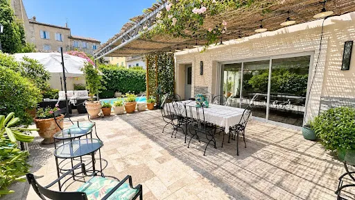 Propriété 8 pièces 280 m²