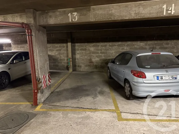Parking 12 m²