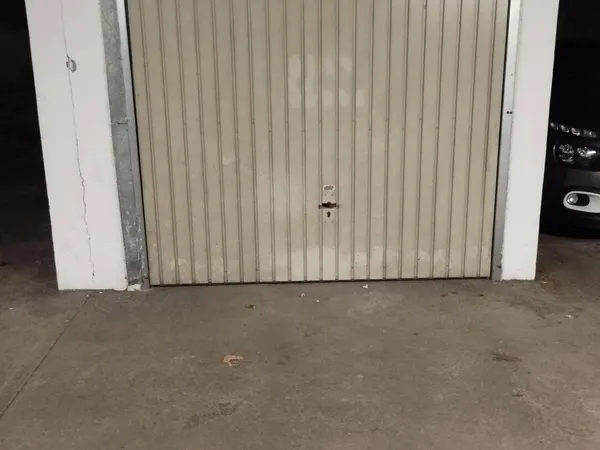 Parking 12 m²
