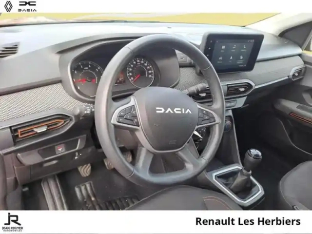 Dacia Sandero 1.0 tce 90ch expression — photo 5
