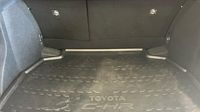 Toyota C-Hr 122h Edition 2WD E-CVT — photo 14