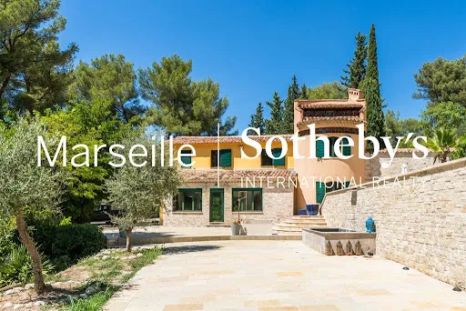 Maison 6 pièces 282 m²