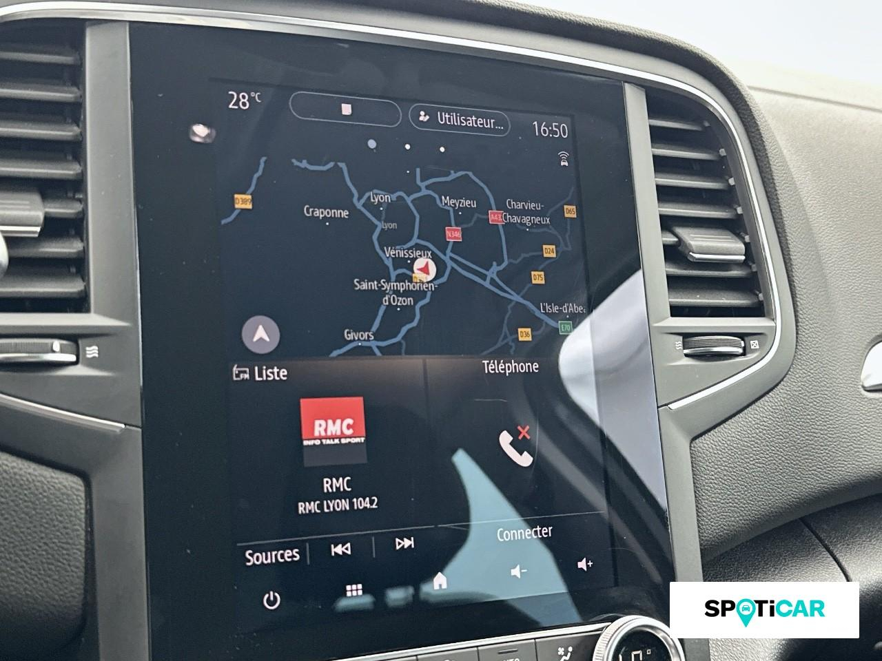 Renault Megane estate 1.6 e-tech plug-in 160ch techno — photo 13