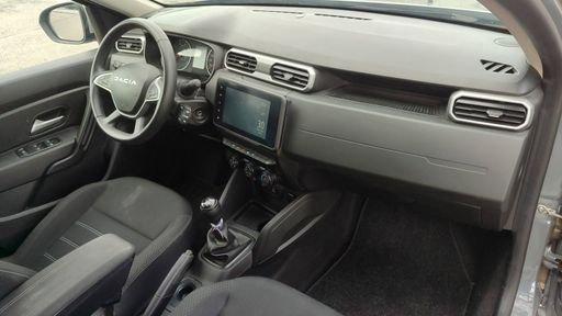 Dacia Duster 1.3 TCe 130 - Expression – 2023 – 49284 km – Essence – Boîte Manuelle — photo 19