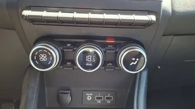 Renault Captur tce 130 fap — photo 19