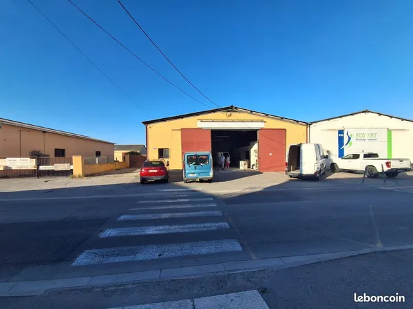 HANGAR ARTISANAL a louer