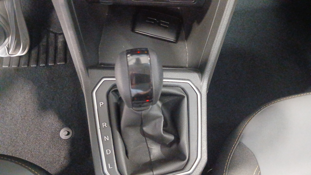 Dacia Sandero TCe 90 CVT — photo 21