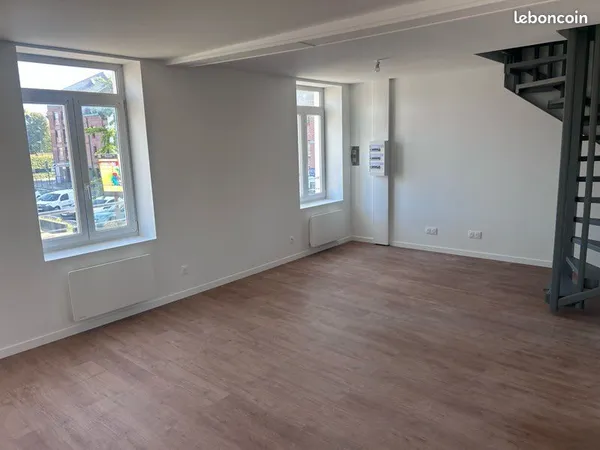 À LOUER - Duplex 3 chambres + 1 bureau - Roncq centre ville