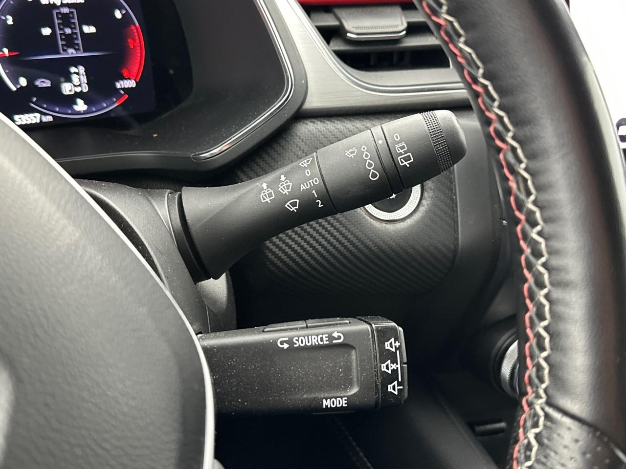 Renault Captur tce 160 edc - 21b r.s. line — photo 18