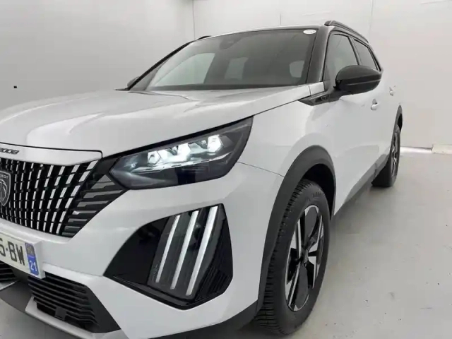 Peugeot 2008 puretech 130 s&amp;s eat8 — photo 24
