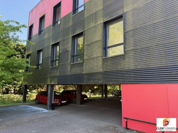 Bureaux 79 m²