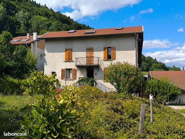 Maison individuelle 7 pièces 172m2 + dépendances