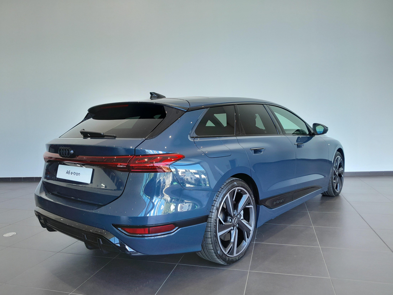 Audi A6 e-tron Avant Performance 367 ch 100 kWh — photo 5