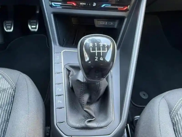Volkswagen Polo 1.0 tsi 95ch r-line edition — photo 27