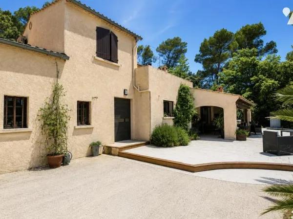 Maison 7 pièces 162 m²