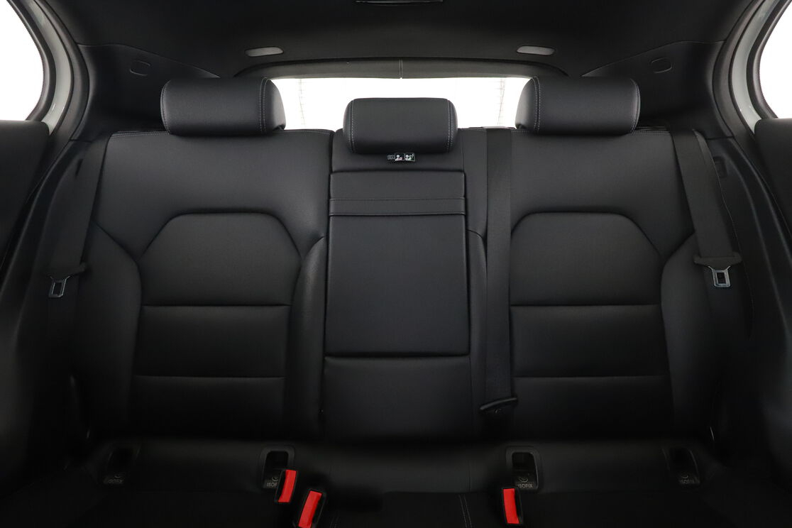 Mercedes-Benz GLA 200 d Activity Edition 4Matic 7G-DCT — photo 14