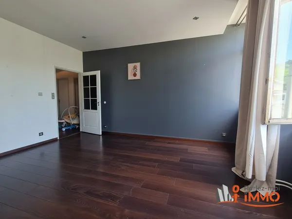 T3 - 84,90 m² rénovés, lumineux et prêts à vivre