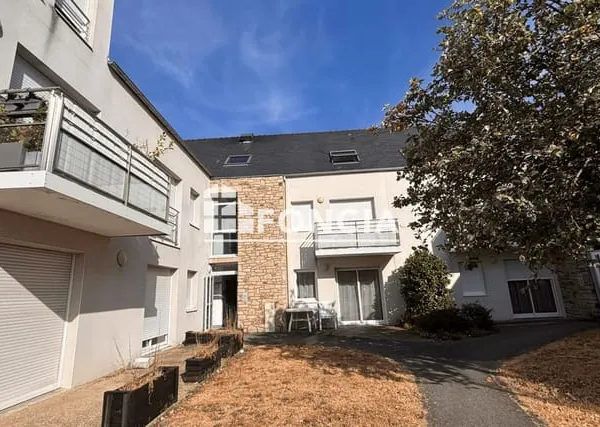 Entre Vannes et Auray T2 au dernier étage avec stationnement privé-
