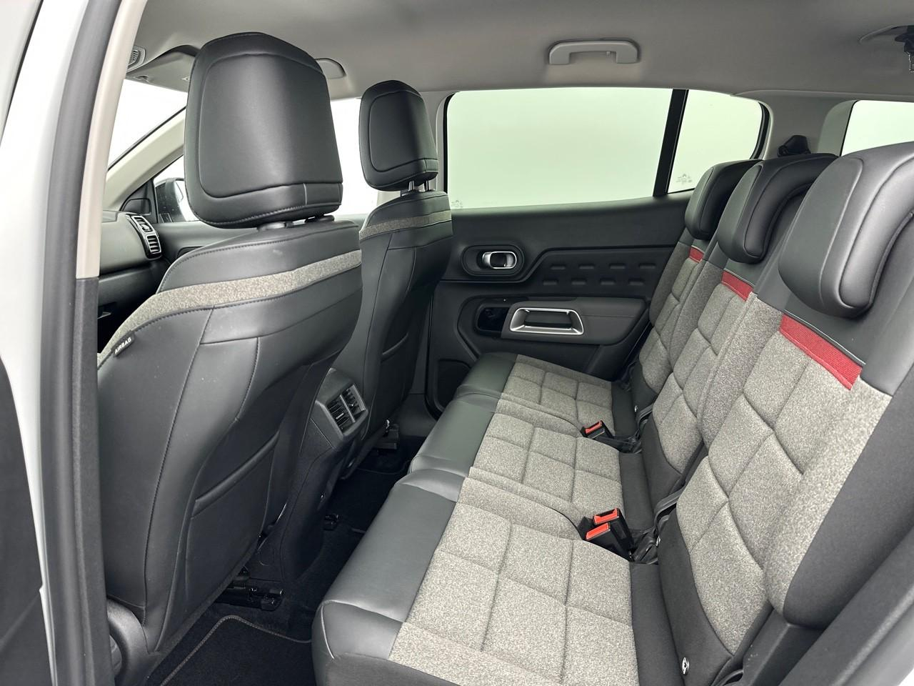 Citroën C5 Aircross hybride rechargeable 225 s&s e-eat8 c-series — photo 12
