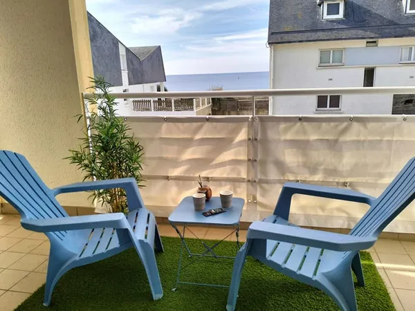 STUDIO vue mer- La plage à vos pieds !