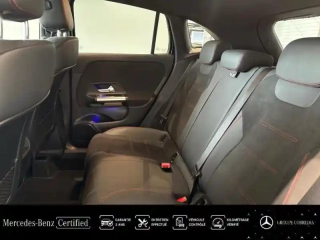 Mercedes Gla 180 d 116ch amg line 8g-dct — photo 11