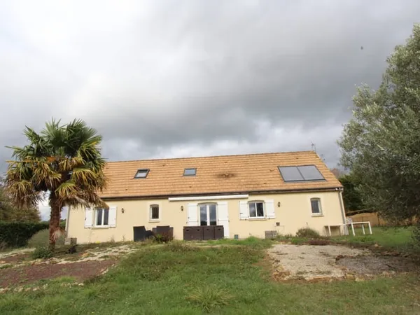 Entre Nevers et La Charité sur Loire, belle maison habitable