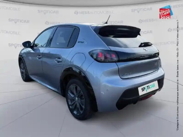 Peugeot 208 e- 136ch style — photo 8