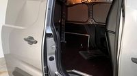 Peugeot Partner M Diesel 130ch automatique — photo 12