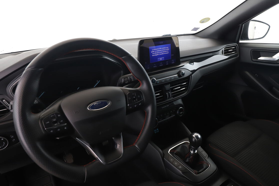 Ford Focus 1.5 EcoBlue ST Line — photo 10