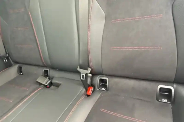 Mercedes Gla 250 e hybrid eq 8g-dct — photo 29
