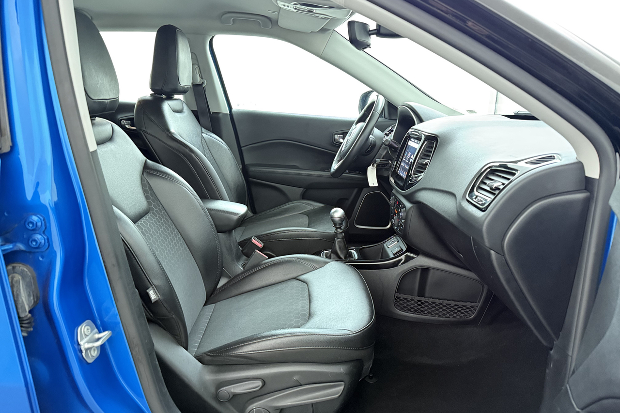 Jeep Compass — photo 7