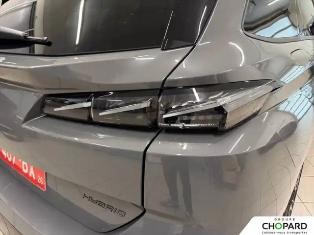 Peugeot 308 sw hybrid 145 e-dcs6 — photo 24