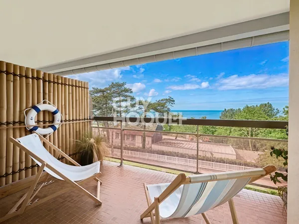 TROUVILLE-SUR-MER - SUPERBE 2 PIECES CABINE AVEC VUE MER !