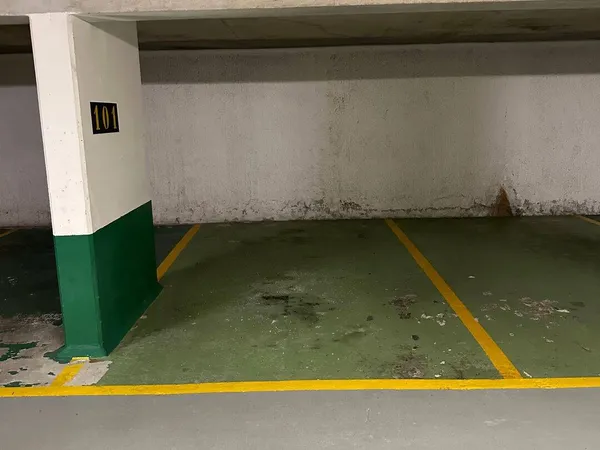 Parking 12 m²