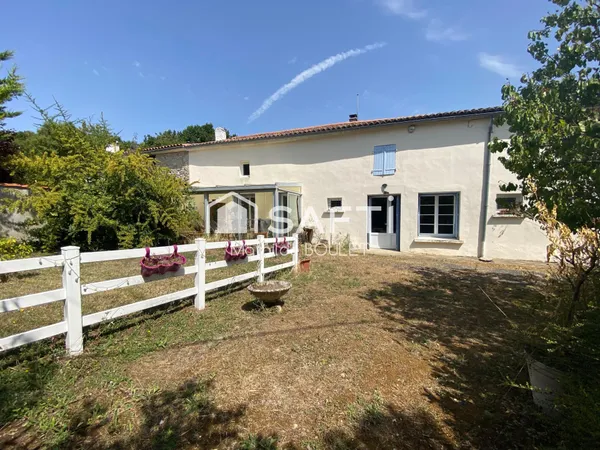 Maison de campagne avec 2 chambres, jardin, garage