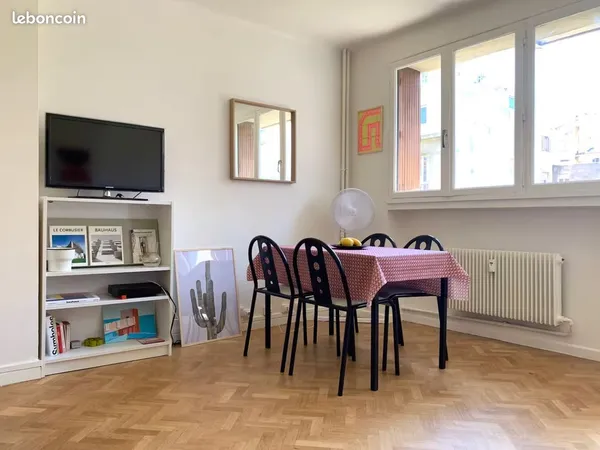 Grand T1 meublé 39 m² avec balcon et vue - Bail Mobilité