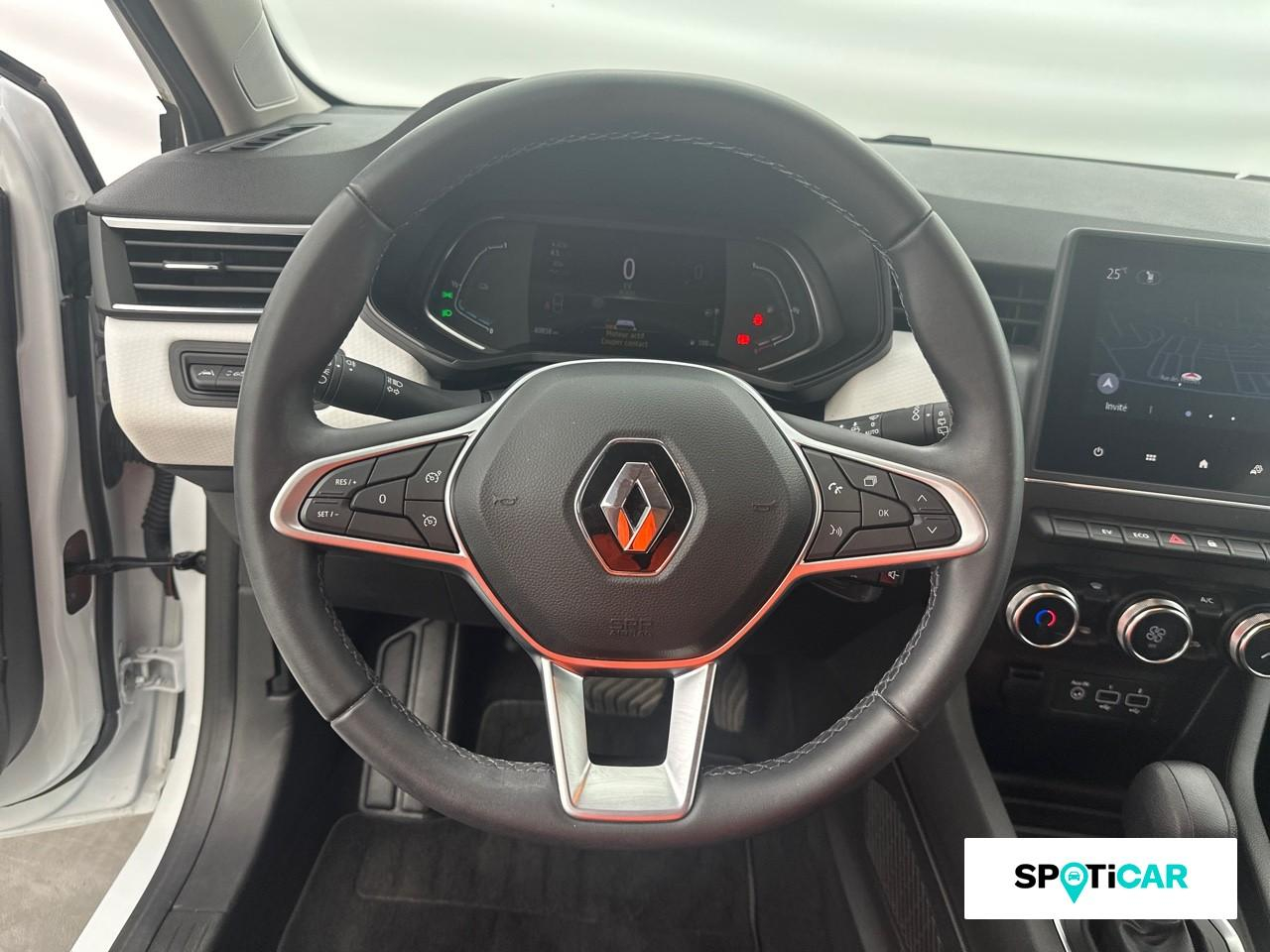 Renault Clio 1.6 e-tech hybride 145ch evolution — photo 12