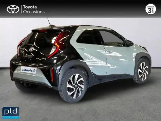 Toyota Aygo X 1.0 vvt-i 72ch design s-cvt — photo 2