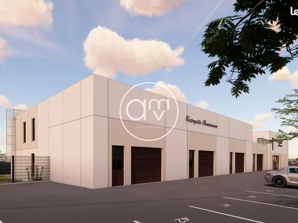 Entrepôt 218 m² Solliès-Ville