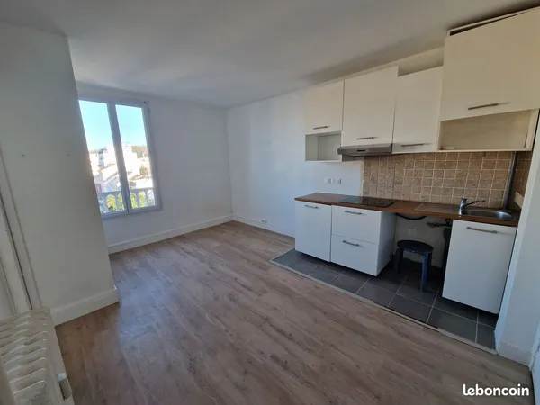 2 pièces 29 m² + cave - Vincennes - 5e étage avec ascenseur