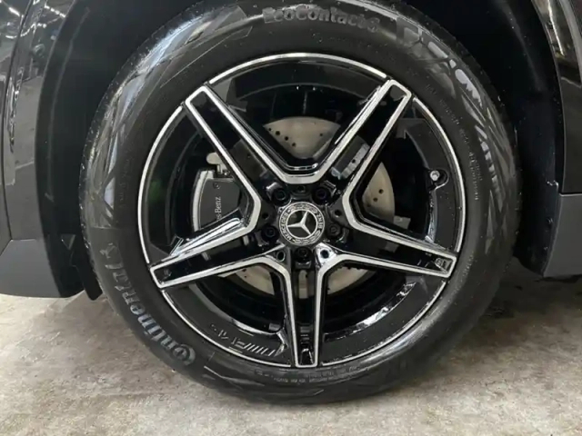 Mercedes Gla 200 d amg line — photo 9