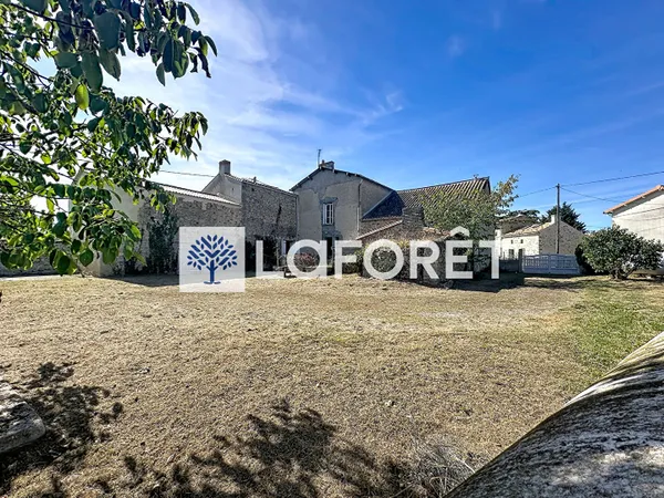 Maison 8 pièces 179 m²