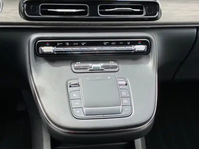 Mercedes Classe V 300 long 204ch 7 places 90kwh — photo 29