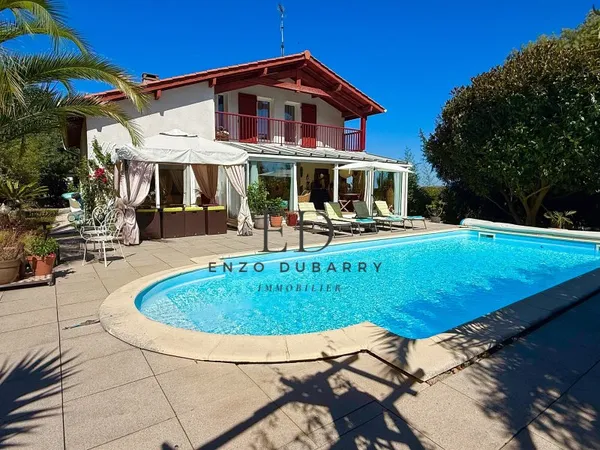 Maison 5 pièces 142 m²