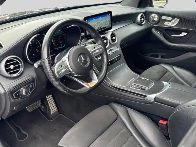 Mercedes Glc coupé 300 e 9g-tronic 4matic — photo 32