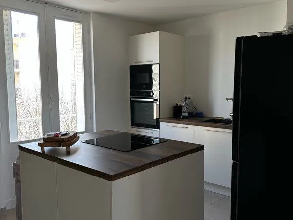 T3 rénové 68 m² - 2 balcons, garage, et climatisation - Grand Charran