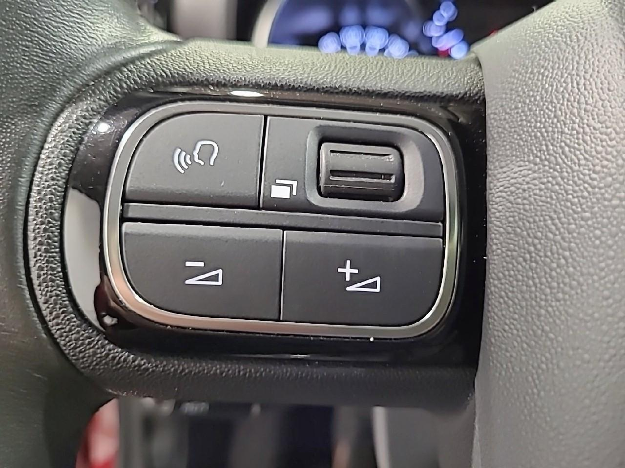 Citroën C3 Aircross puretech 130 s&s eat6 shine pack — photo 19
